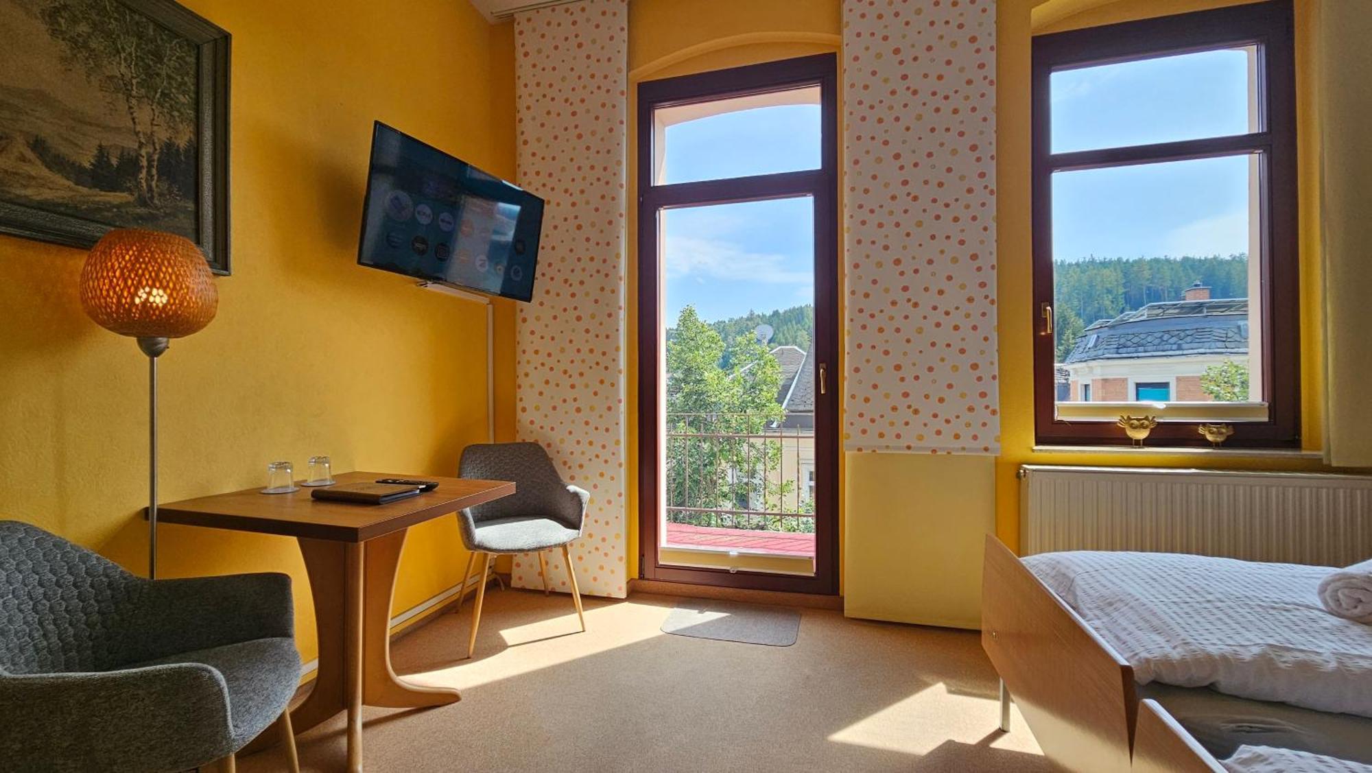 Pension Weisse Rose, Parkplatz, Fruehstueck, Wlan, Zentral Bad Elster Εξωτερικό φωτογραφία