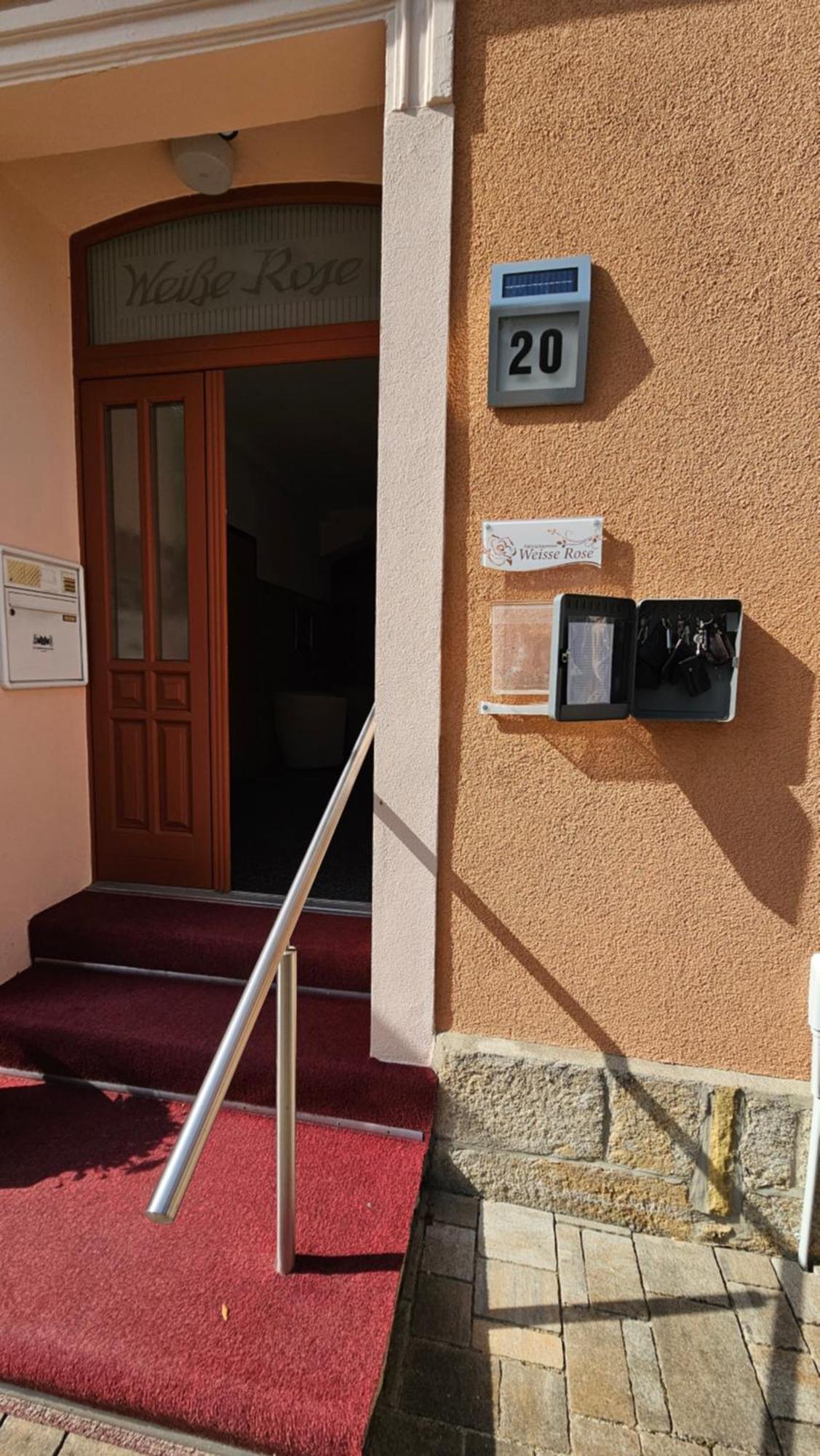 Pension Weisse Rose, Parkplatz, Fruehstueck, Wlan, Zentral Bad Elster Εξωτερικό φωτογραφία