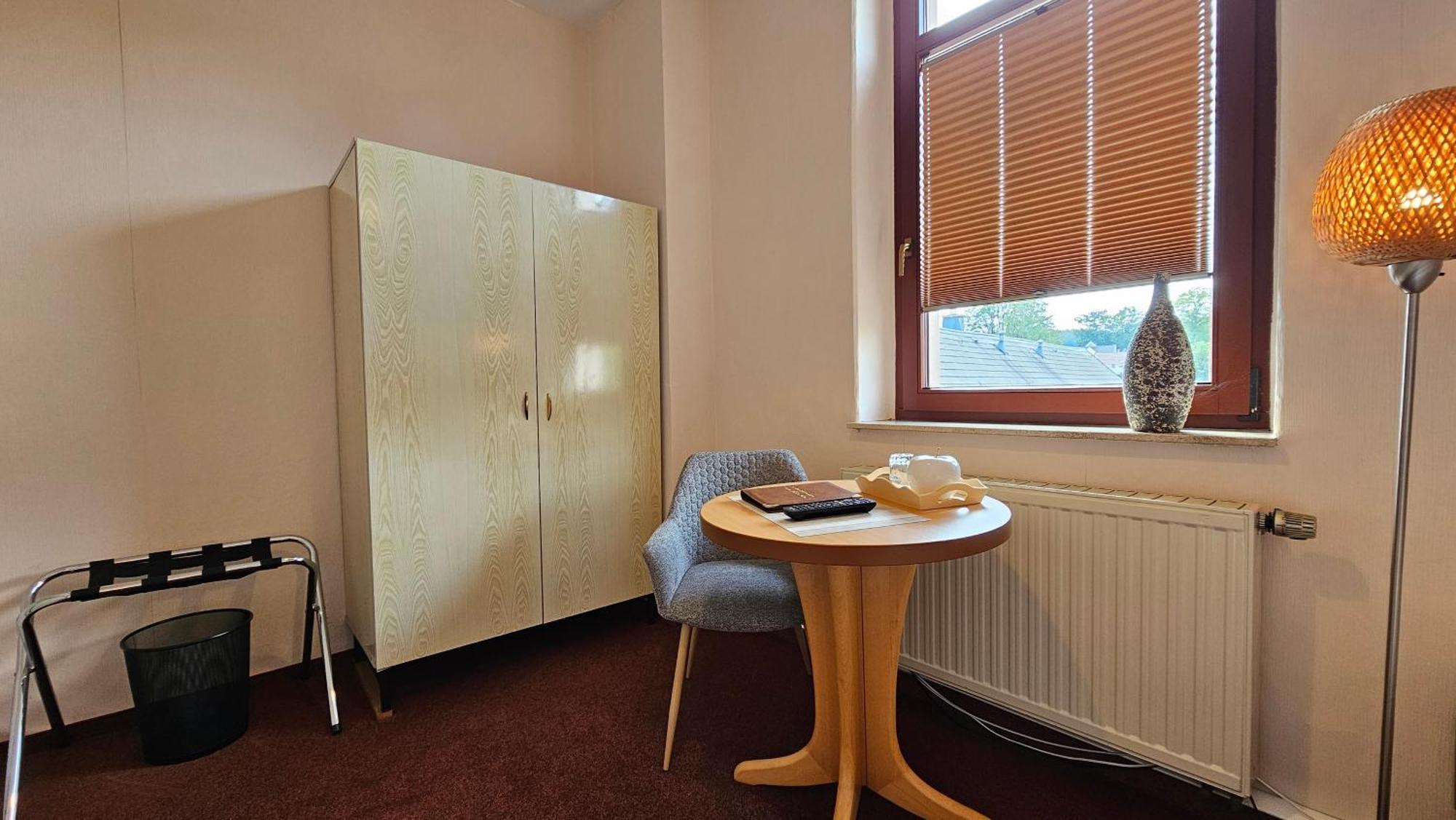 Pension Weisse Rose, Parkplatz, Fruehstueck, Wlan, Zentral Bad Elster Εξωτερικό φωτογραφία