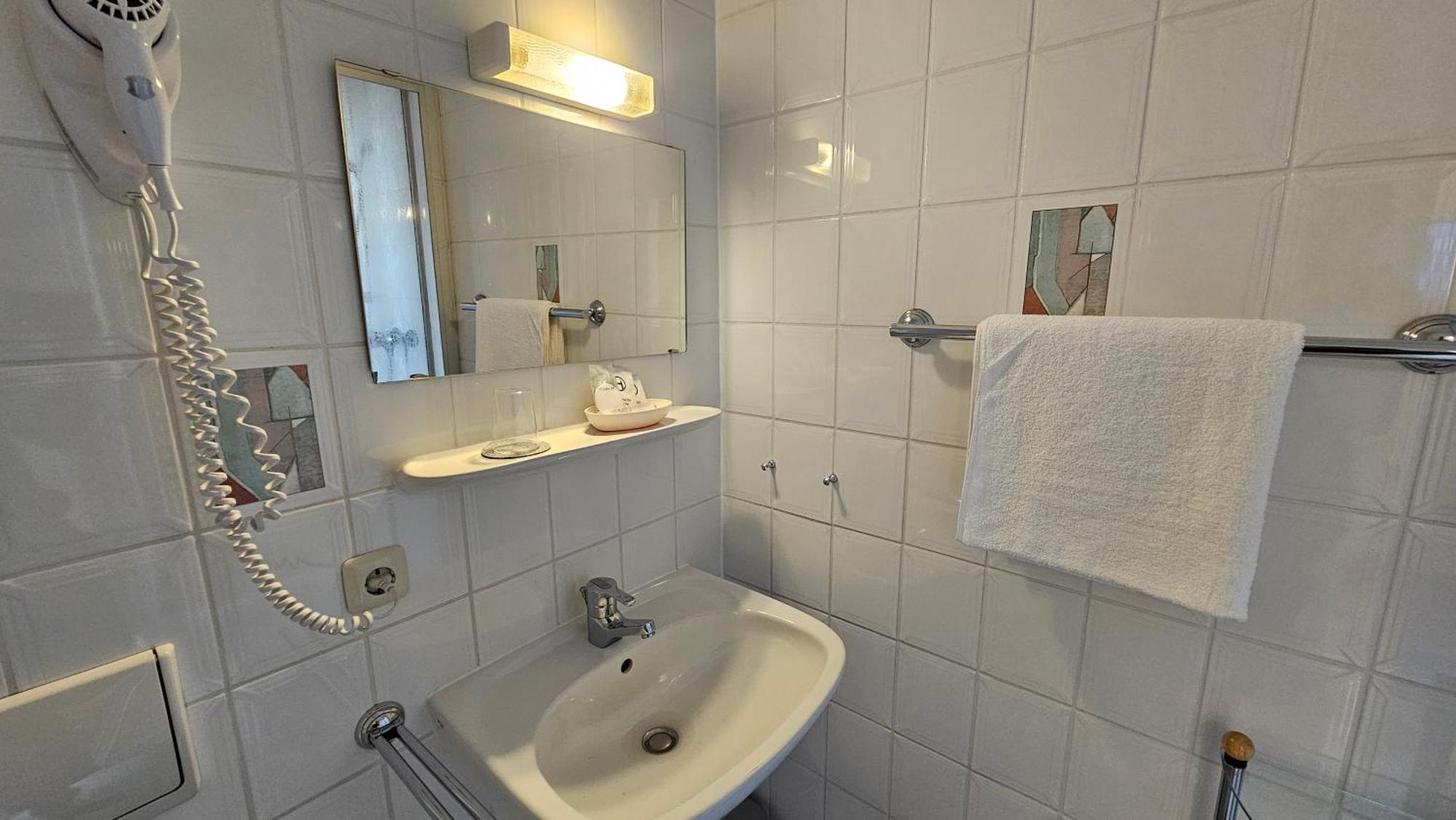 Pension Weisse Rose, Parkplatz, Fruehstueck, Wlan, Zentral Bad Elster Εξωτερικό φωτογραφία
